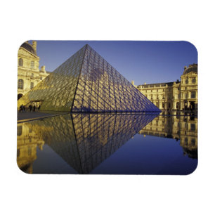 Íman FRANÇA, Paris Reflexão, Pirâmide. O Louvre