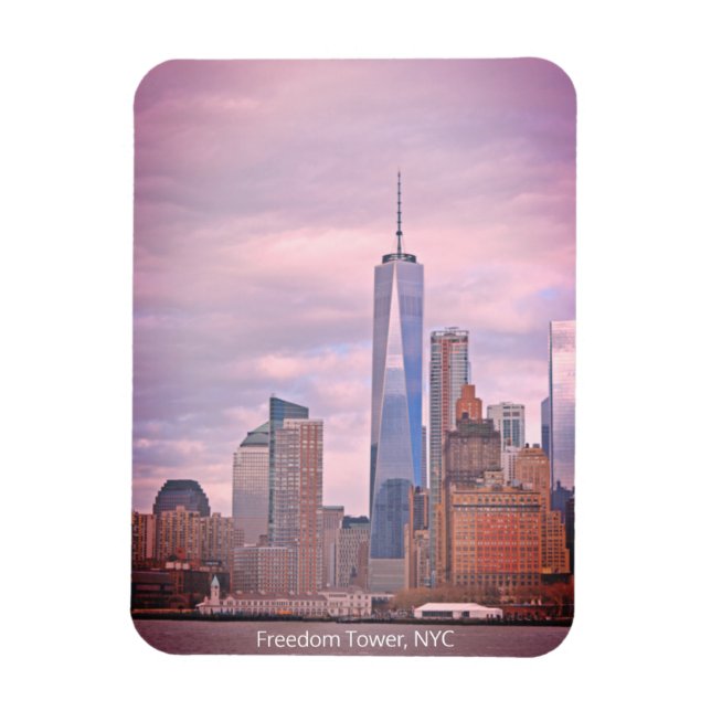 Íman Freedom Tower do Staten Island Ferry NYC Postcar (Vertical)