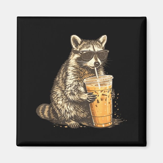 Íman Funny raccoon drinking iced coffee animal meme men (Frente)
