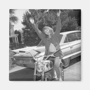 Íman Garota Feliz, Patinete Automóvel, Retrospectiva