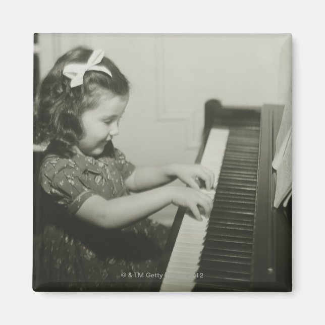 Íman Garota tocando piano (Frente)