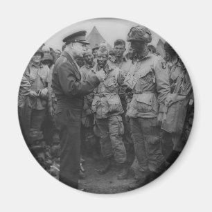 Íman General Dwight D. Eisenhower com paramilitares
