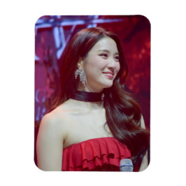 Íman Ginny Natnicha Pratipnatsiri