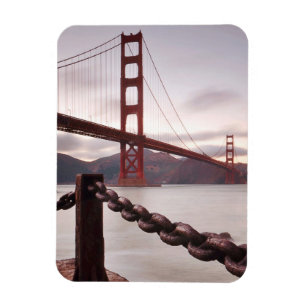 Íman Golden gate bridge contra montanhas