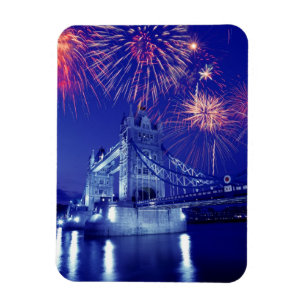 Íman Grã-Bretanha, Londres. Fogos de artifício sobre a 