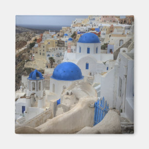 Íman Grécia, Santorini. Torre sineira e cúpulas azuis d
