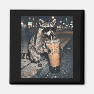 Íman Guaxinim bebendo café gelado meme engraçado de ani