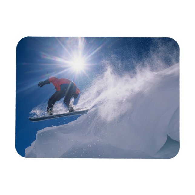 Íman Homem saltando de uma grande cornija de snowboard (Horizontal)