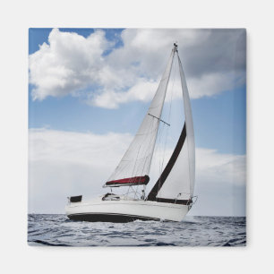 Íman Iate Navegando Em Mar Aberto