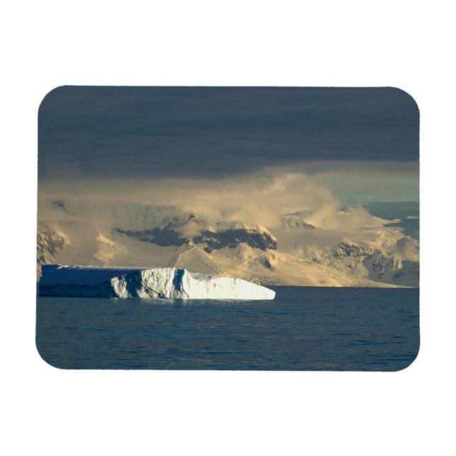 Íman Iceberg no início da Passagem de Drake (Horizontal)