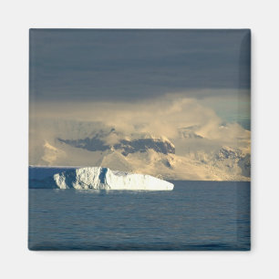 Íman Iceberg no início da Passagem de Drake logo