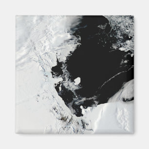 Íman icebergue B-15J no Mar de Ross, Antártica