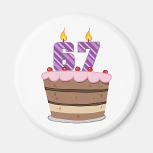 Íman Idade 67 no bolo de aniversário