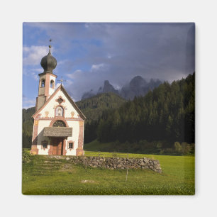 Íman Igreja solitária e isolada chamada Rainui