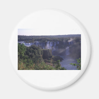 Íman Iguacu cai no Brasil e na Argentina