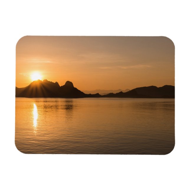 Íman Ilha Komodo ao Pôr do Sol (Horizontal)