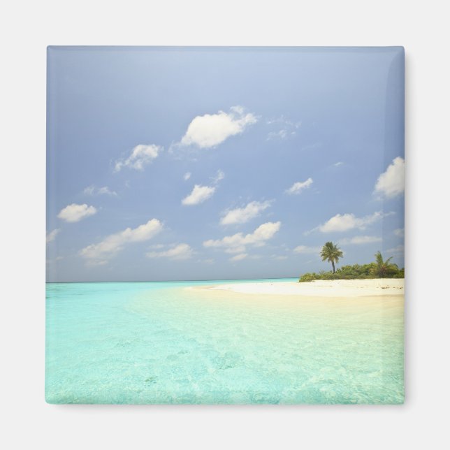 Íman Ilha Mathidhoo, desabitada, North Huvadhoo 3 (Frente)