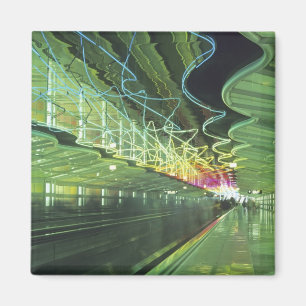 Íman Iluminação de néon no corredor do Aeroporto O'hare