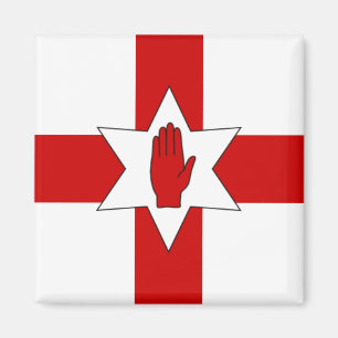 Íman Ímã de Irlanda do Norte - estrela & mão na cruz
