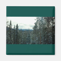 Imã de planície de montanha coberta de neve