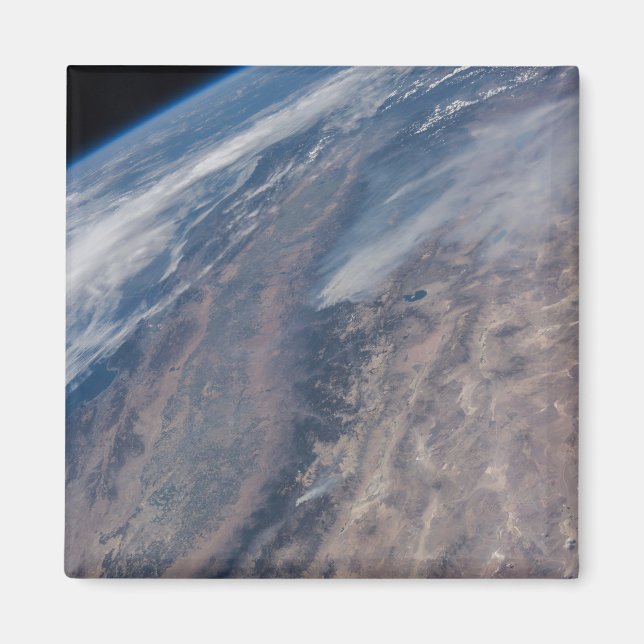 Íman Incêndio No Parque Nacional De Yosemite E Na Flore (Frente)