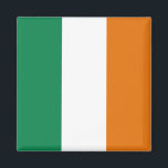 Íman Irish Flag Magnet<br><div class="desc">Íman decorativo com a bandeira da Irlanda - Personalize-o: ajuste imagens; adicione um nome/slogan para presentes pessoais; adicione um logotipo de empresa/clube para itens de promocional © 2008 FlagAndMap.</div>