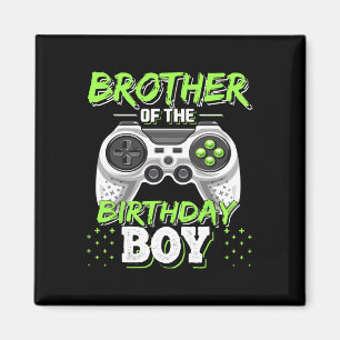 Íman Irmão Do Menino Do Aniversário Jogo De Vídeo Corre