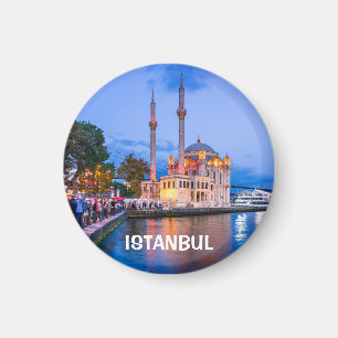Íman Istambul, mesquita barroca de Ortakoy, Turquia
