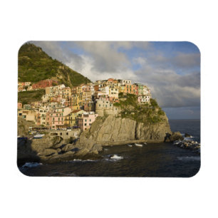 Íman Itália, Cinque Terre, Manarola. Aldeia no penhasco