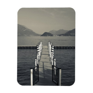 Íman Itália, Província de Como, Tremezzo. Pier do lago.