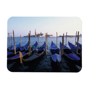 Íman Itália, Veneto, Veneza, Fila de Gondolas e San