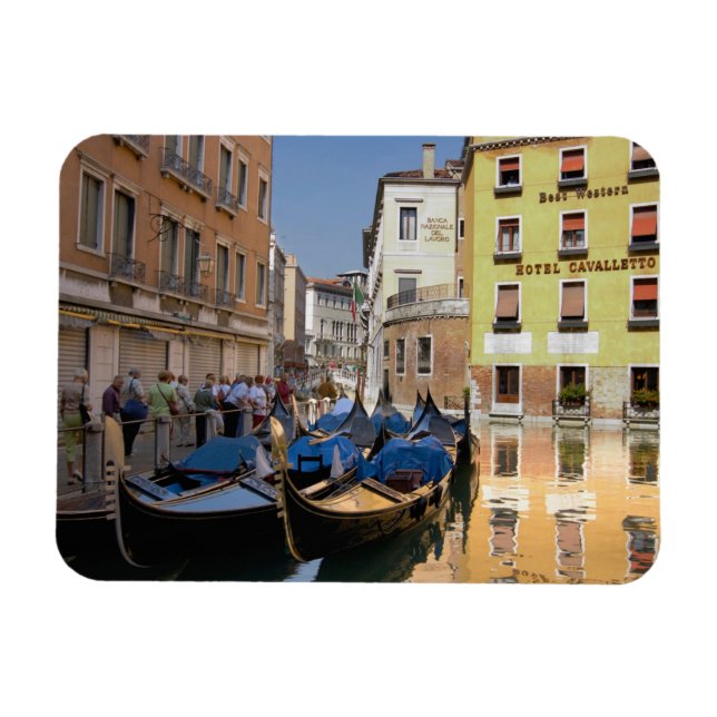 Íman Itália, Veneza, gôndolas ancoradas ao longo do can (Horizontal)