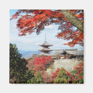 Íman Japão, Quioto. Templo Kiyomizu em cores de outono