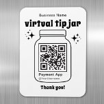 Íman Jar de Dica Virtual com Código QR<br><div class="desc">Este imã de jarra virtual personalizável é um produto versátil que permite personalizar sua própria experiência de coleta de dicas. Com a capacidade de inserir seu nome comercial e código QR de seu aplicativo de pagamento preferencial, esse sinal aumenta o noivado do cliente e a facilidade de uso. Perfeito para...</div>