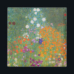 Íman Jardim Flor (por Gustav Klimt)<br><div class="desc">Este design apresenta uma pintura do artista austríaco Gustav Klimt (1862-1918). É uma representação de um belo jardim floral no estilo impressionista típico de Klimt. As flores quase parecem estar transbordando, e é impossível não se sentir otimizado por sua beleza. A obra original foi concluída em 1907 e seu título...</div>