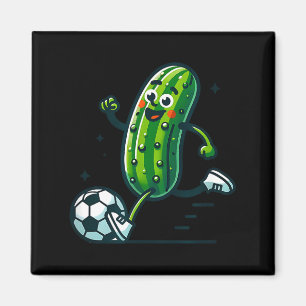 Íman Jogador de pepino de futebol chutando bola de picl