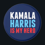 Íman Kamala Harris é meu herói<br><div class="desc">Kamala Harris é o meu ímã Herói. Para todas as mulheres negras e indianas que veem o modelo democrata Kamala Harris na Casa Branca como vice-presidente como uma inspiração.</div>
