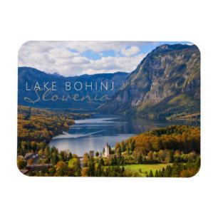 Íman Lago Bohinj na Eslovênia no outono