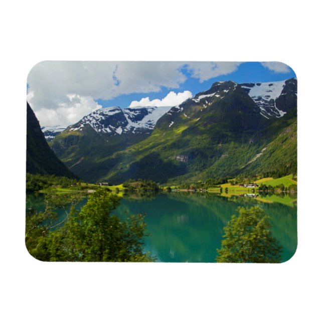 Íman Lago Floen, na Noruega (Horizontal)