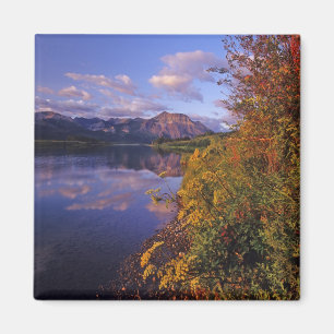 Íman Lago Maskinonge no Parque Nacional Waterton Lakes