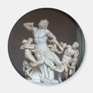 Íman Laocoön e sua estátua dos filhos no museu do