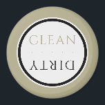 Íman Lava-louça limpa/suja | Sage Black & White Round<br><div class="desc">O ímã da máquina de lavar louça limpa/suja apresenta uma simples paleta verde de sábio com sotaque preto e branco; um medalhão estilizado com tipografia moderna. Um ímã simples, redondo, limpo/sujo, projetado em um esquema de cores moderno, adequado para qualquer decoração da casa moderna de hoje, ou um pequeno presente...</div>