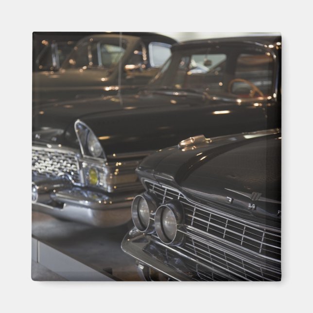 Íman Letônia, Riga, Riga Motor Museum, carros da (Frente)