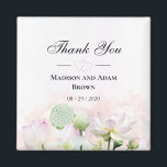 Íman Lírios de água gentis e Loti Watercolor Obrigado<br><div class="desc">Flores de lótus e lágrimas Elegantes e o casamento dos lírios de água Obrigado design em lindas cores rosa pastel,  verde e branca. Personalize alterando os nomes e a data.</div>