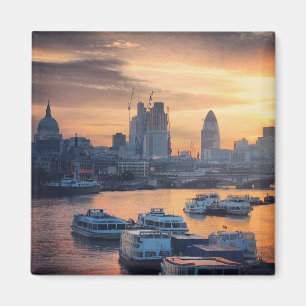 Íman Londres no Sunrise Magnet