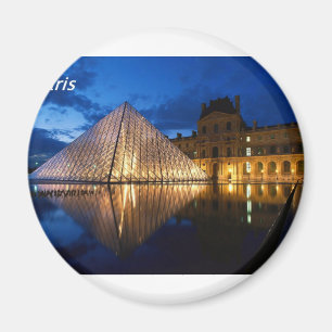 Íman Louvre-em--noite [kan.k] .JPG