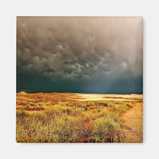 Íman Luz Dramática Rompendo as Nuvens da Tempestade (Frente)