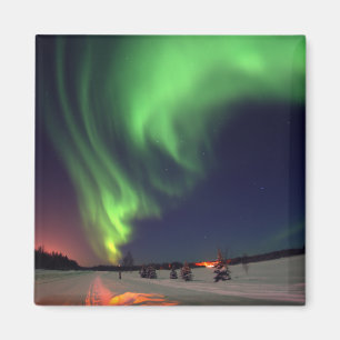 Íman Luzes do norte no Lago Urso