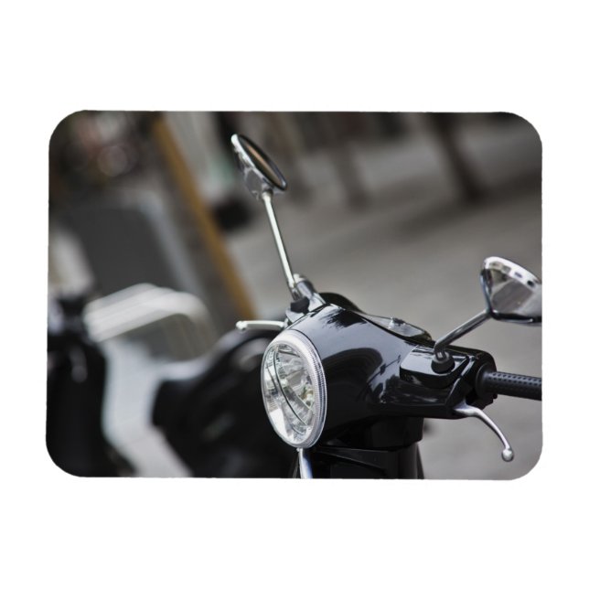 Íman Madrid, Vespa scooter preta (Horizontal)