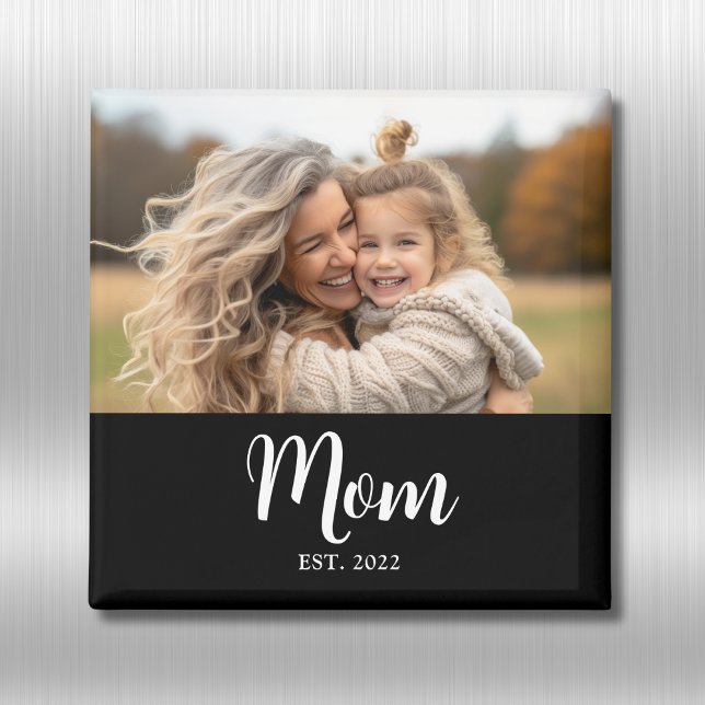 Íman Mãe Estabeleceu Roteiro de Foto Presente do Dia da (Mom established white script text with personalized photo, name and year of becoming a mom)